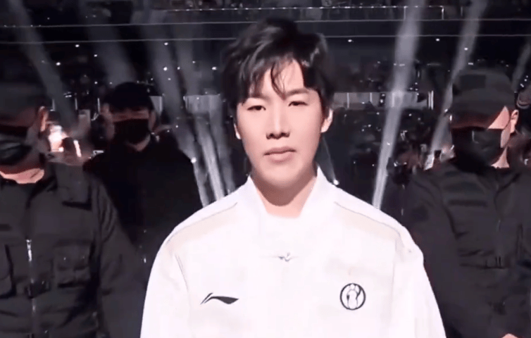 开云体育-包含TheShy遭遇十连败，中国队教练面临压力！的词条